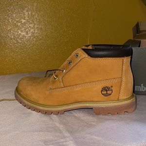 Women’s Nellie Lug Sole Timberlands